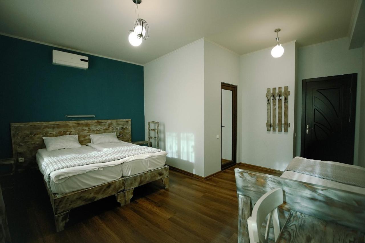 Hotel Kutaisi Globus Dış mekan fotoğraf