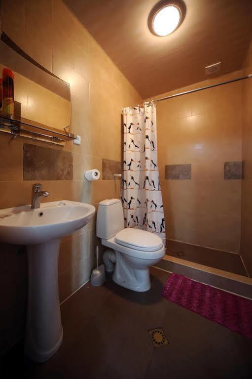 Hotel Kutaisi Globus Dış mekan fotoğraf