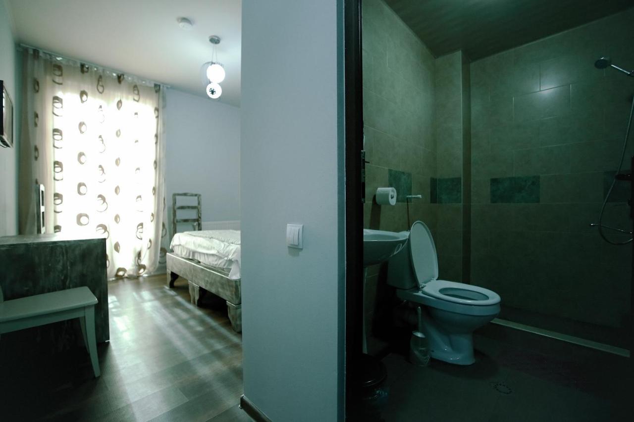 Hotel Kutaisi Globus Dış mekan fotoğraf